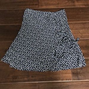 brandy melville tie up skirt